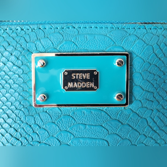 Steve Madden Wristlet Purse Faux Leather Tiffany blue Zip Top Pocket Loop Strap - Picture 2 of 15
